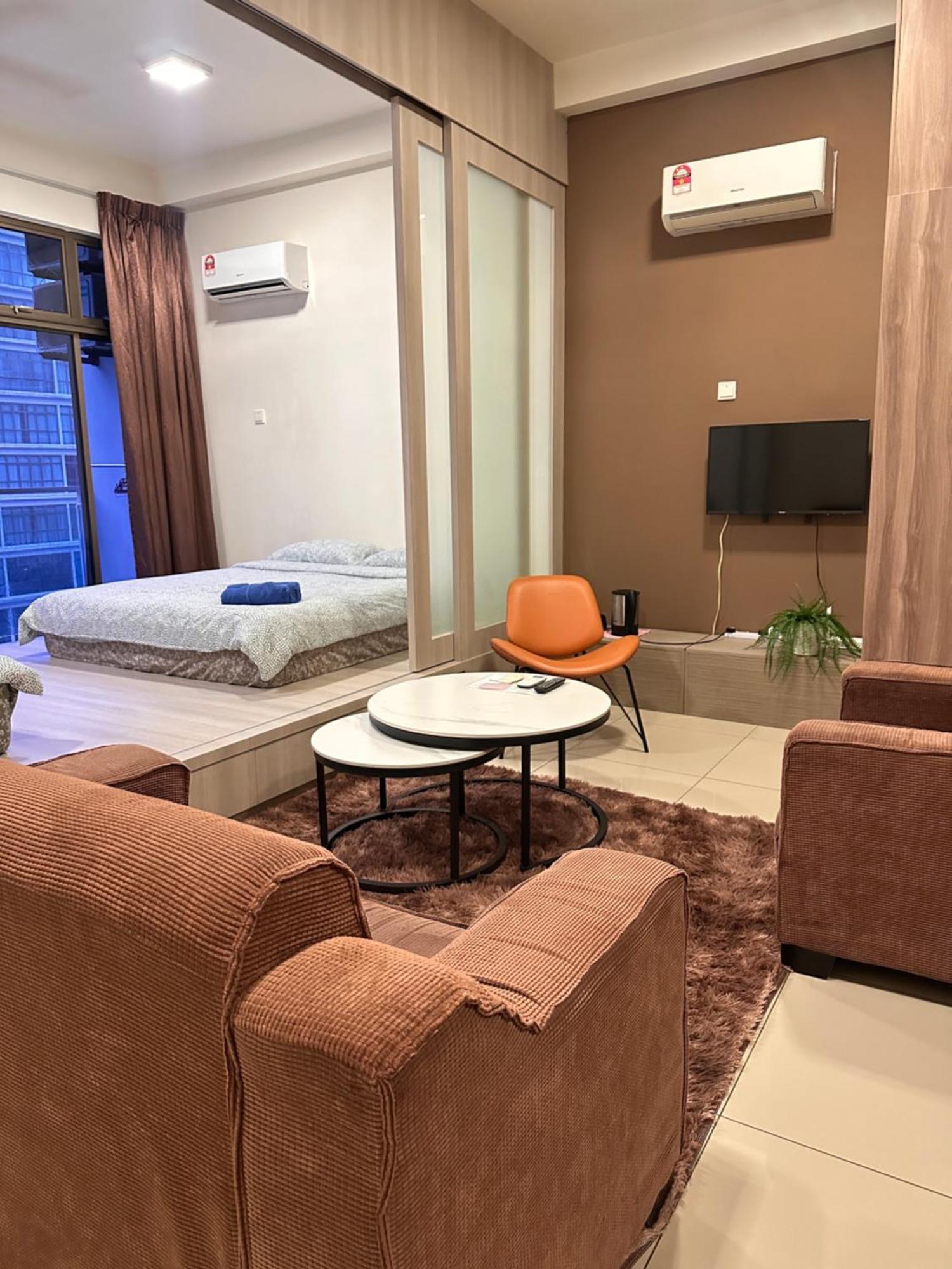 Palazio Serviced Apartment In Mount Austin Near Aeon Ikea Toppen Hsi Johor Bahru Exterior foto