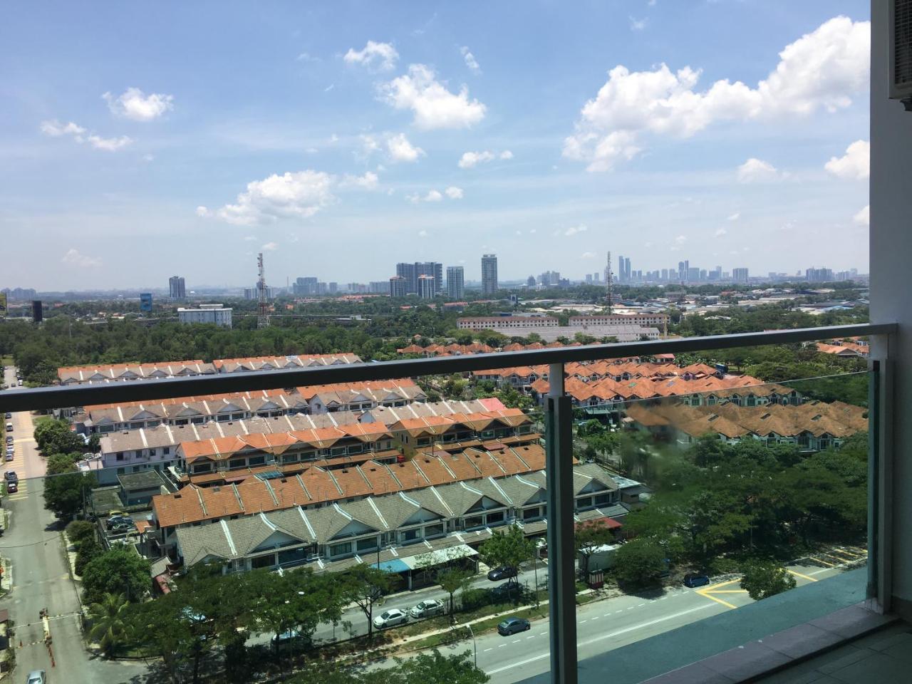 Palazio Serviced Apartment In Mount Austin Near Aeon Ikea Toppen Hsi Johor Bahru Exterior foto